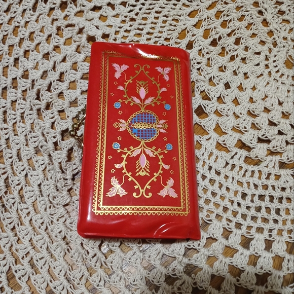 Vintage red clutch wallet - Picture 2 of 7